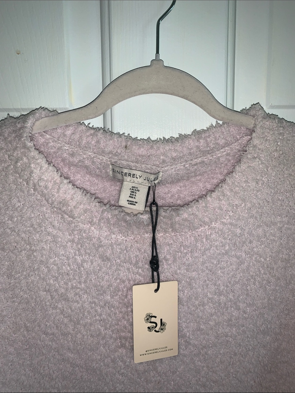 Sweater - Picture 2 of 15